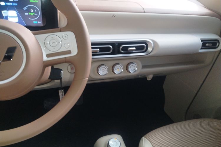 五菱汽车 宏光MINIEV 2024款 第三代 215km 青春版中控内饰16