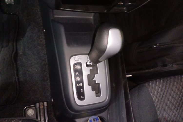 铃木 吉姆尼 2015款 1.3 AT JLX局部细节18