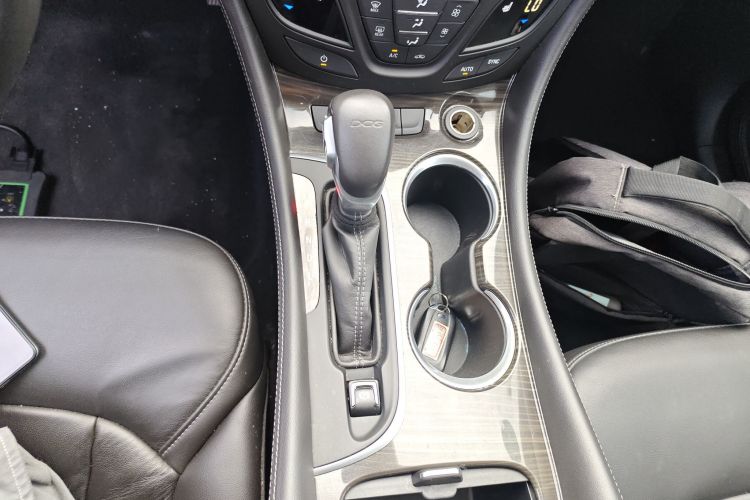 别克 昂科威 2020款 20T 两驱精英型局部细节18