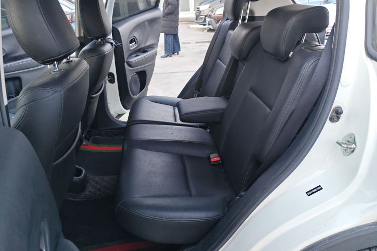 本田 缤智 2020款 220 TURBO CVT精英版中控内饰21