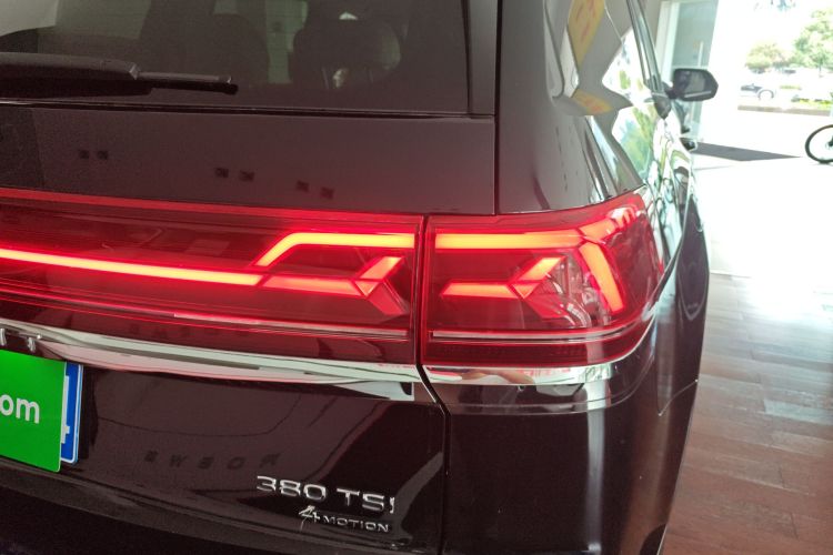 大众 途昂 2023款 改款 380TSI 四驱尊崇豪华版车身外观9