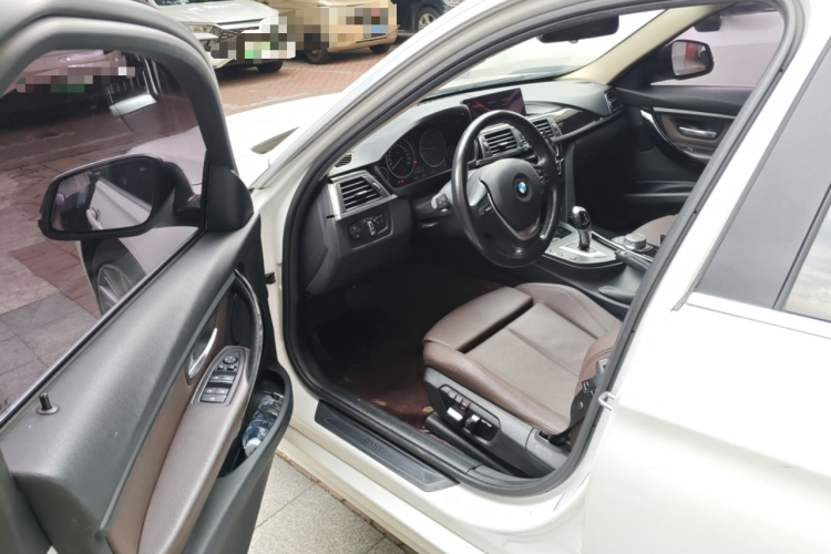 宝马3系 2019款 320Li 时尚型中控内饰20