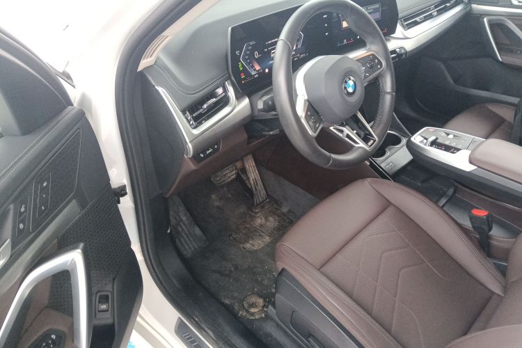 宝马X1 2023款 sDrive25Li M运动套装中控内饰20