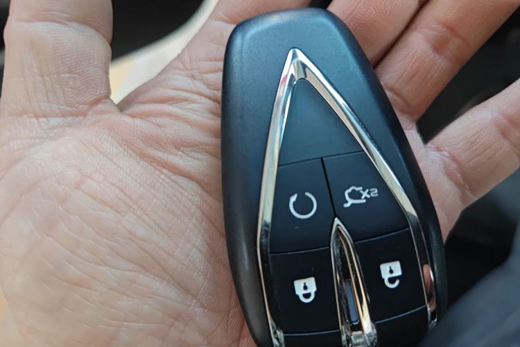 长安 逸动 2023款 畅享版 PLUS 蓝鲸NE 1.4T GDI DCT尊贵版中控内饰11