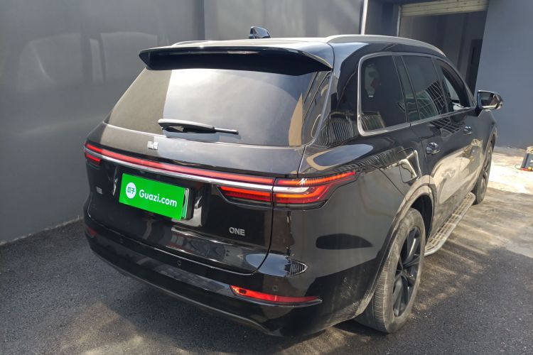 理想汽车 理想ONE 2021款 增程6座版车身外观7