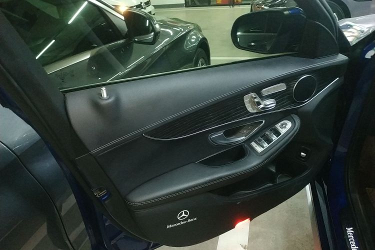 奔驰C级 2021款 C 260 L 运动版中控内饰47