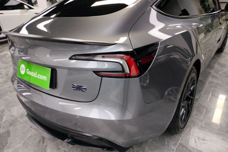 特斯拉 Model 3 2024款 高性能全轮驱动版车身外观6006