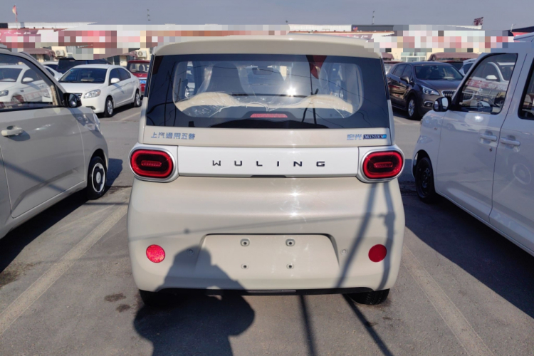 五菱汽车 宏光MINIEV 2024款 第三代 215km 青春版车身外观6