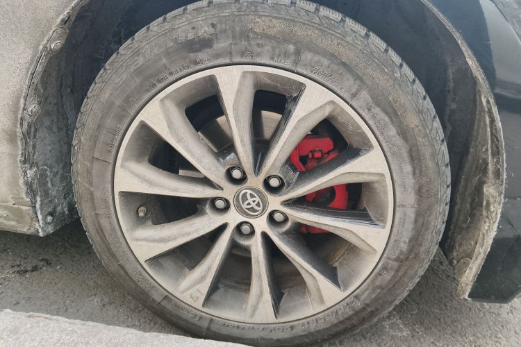 丰田 亚洲龙 2022款 双擎 2.5L 豪华版车身外观10