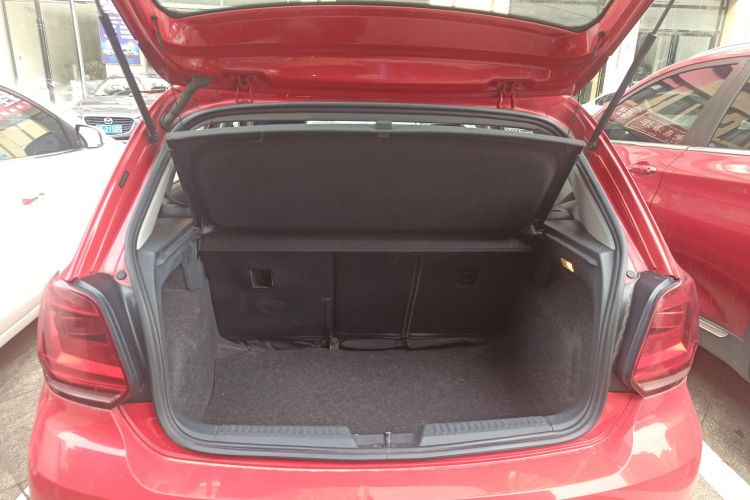 大众 Polo 2016款 1.6L 自动舒适型机舱底盘23