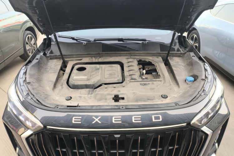 星途揽月 2023款 400T 四驱星尊版 6座机舱底盘24