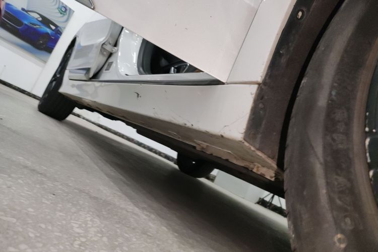 吉利汽车 博瑞 2021款 1.8T 领航版+局部细节9001