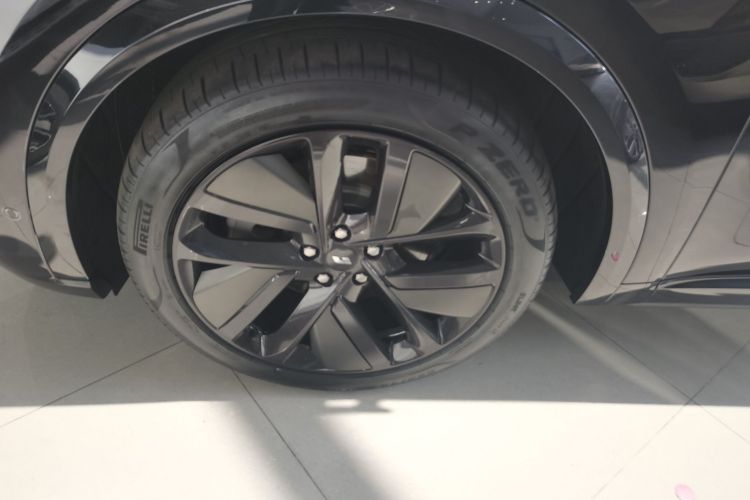 理想汽车 理想L9 2022款 Max车身外观6007