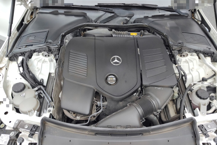 奔驰C级 2022款 C 200 L 运动版局部细节24