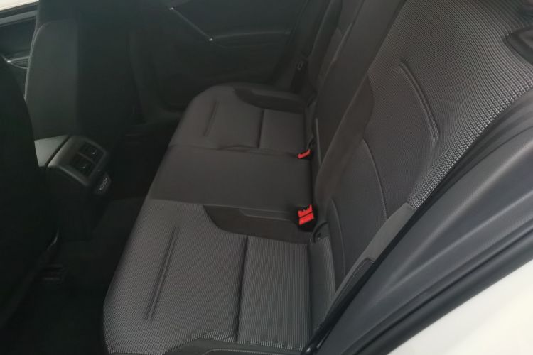 大众 高尔夫 2019款 1.6L 自动舒适型 国V中控内饰21