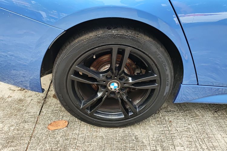 宝马3系 2018款 320i M运动套装车身外观6004