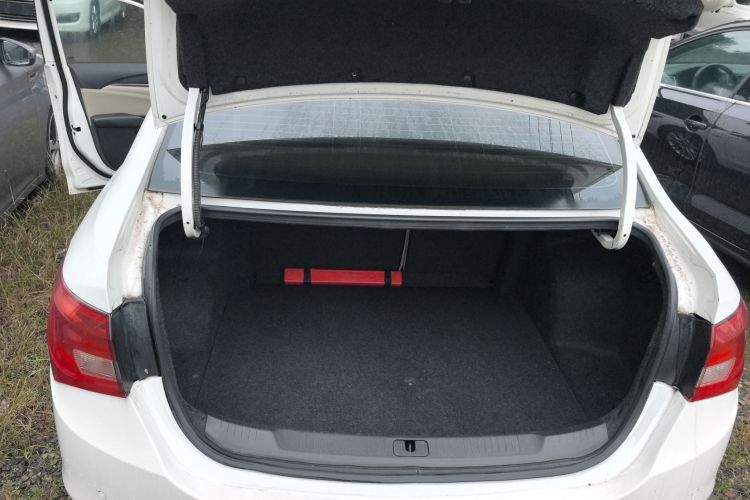 别克 英朗 2016款 15N 自动精英型局部细节23