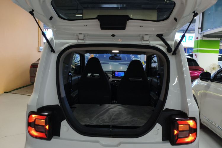 吉利银河 2024款 熊猫mini 200km 耐力熊机舱底盘23