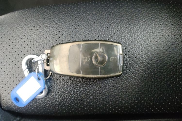 奔驰C级(进口) 2019款 C 260 旅行轿车中控内饰11