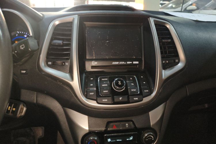 长安 逸动 2015款 1.6L 自动俊酷型 国IV中控内饰16