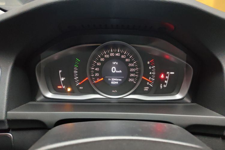 沃尔沃S60 2019款 S60L 改款 T5 智进进阶版中控内饰14