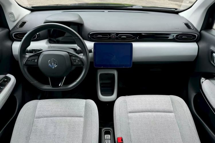 零跑汽车 零跑T03 2022款 皓玉版中控内饰7002