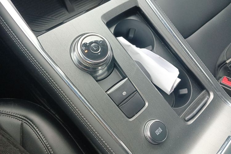 福特 探险者 2024款 2.3T EcoBoost 后驱风尚版 6座局部细节18