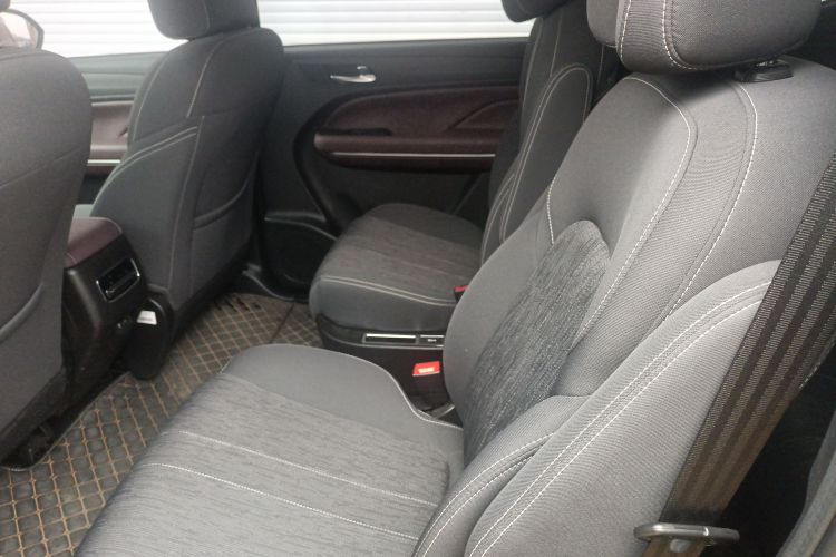 广汽传祺 传祺M6 2023款 PRO 270T DCT精英版中控内饰21