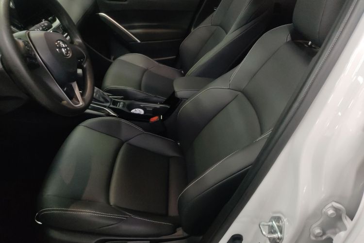 丰田 锋兰达 2024款 2.0L CVT精英plus版中控内饰19