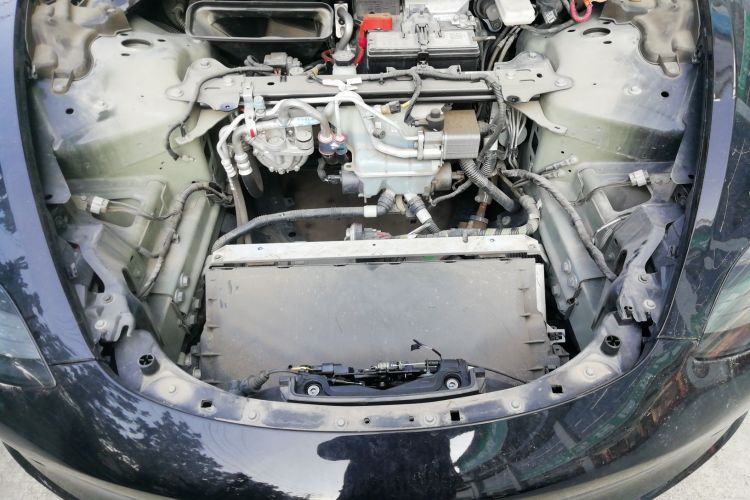 特斯拉 Model 3 2020款 改款 长续航后轮驱动版机舱底盘24