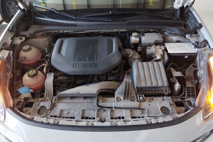 领克06 EM-P 2022款 PHEV 84KM续航版 Pro局部细节24