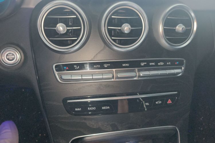 奔驰C级(进口) 2020款 C 260 轿跑车局部细节16