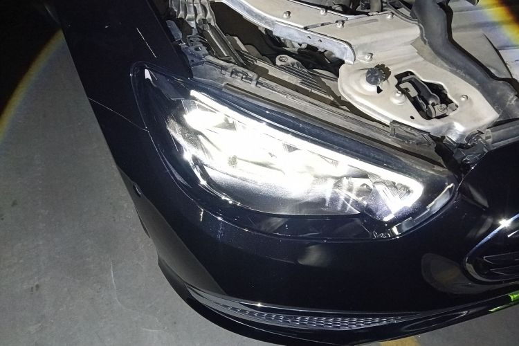 奔驰E级 2023款 改款 E 300 L 时尚型车身外观6006