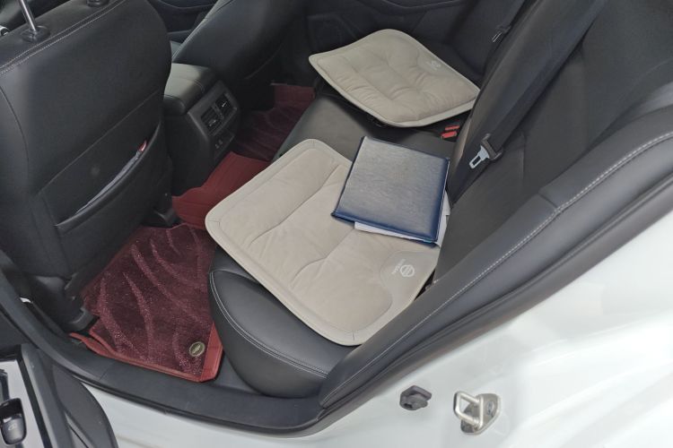 日产 天籁 2022款 2.0L XL-TLS 悦享版中控内饰21