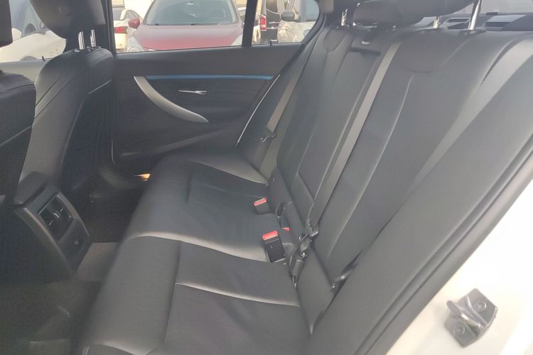 宝马3系 2018款 320i M运动套装中控内饰21