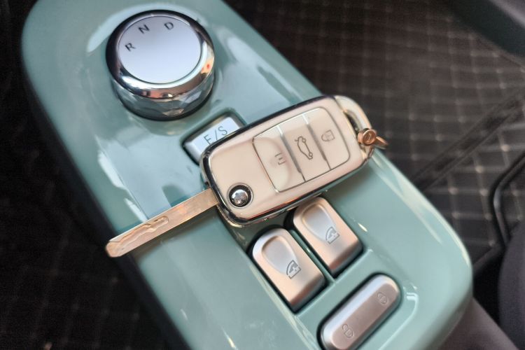 长安启源 长安Lumin 2023款 301km 蜜沁款中控内饰11