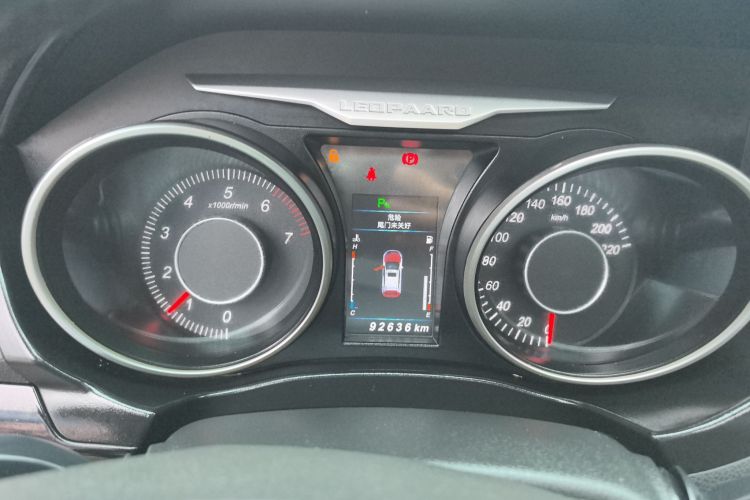 猎豹汽车 猎豹CS10 2017款 1.5T 手动尊贵型中控内饰14