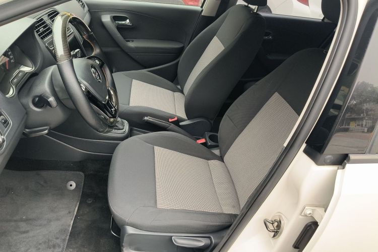 大众 Polo 2016款 1.4L 自动风尚型局部细节19