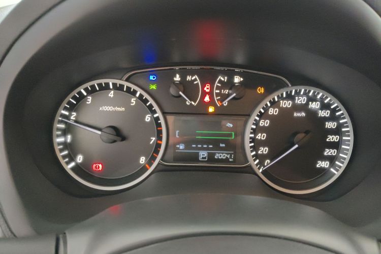 日产 轩逸 2022款 经典 1.6XE CVT舒适版中控内饰14