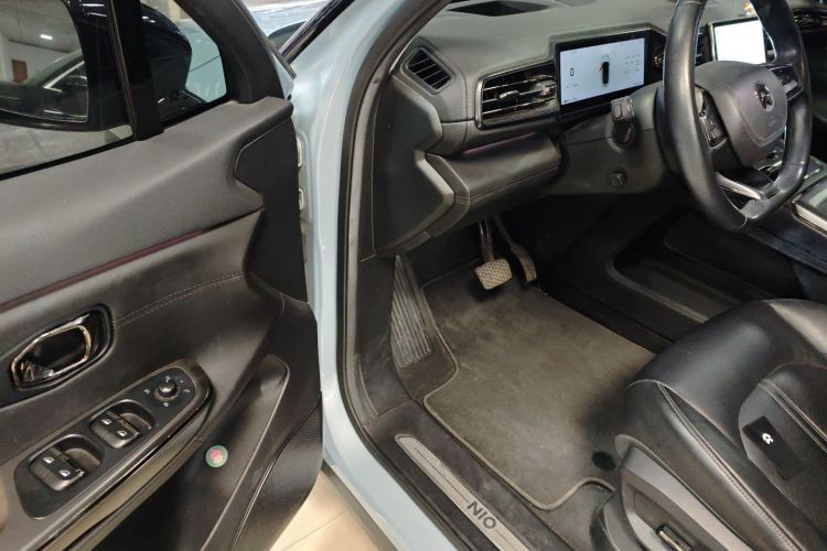 蔚来ES6 2020款 600KM 运动版中控内饰7003