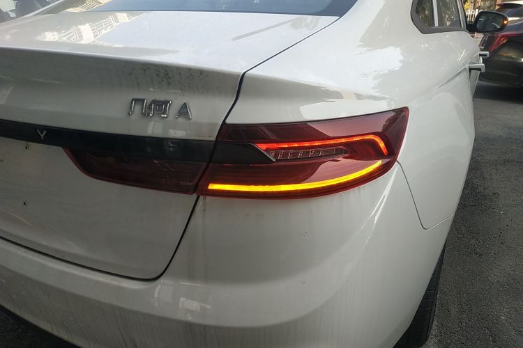 吉利几何A 2024款 500KM 出行版车身外观9