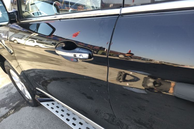 哈弗H9 2015款 2.0T 四驱豪华型 7座车身外观4