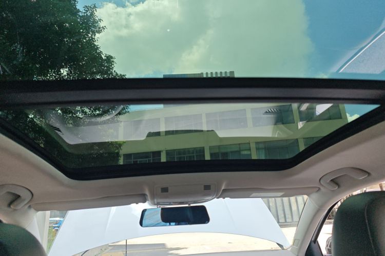 大众 朗逸 2019款 两厢 280TSI DSG舒适版 国VI局部细节22