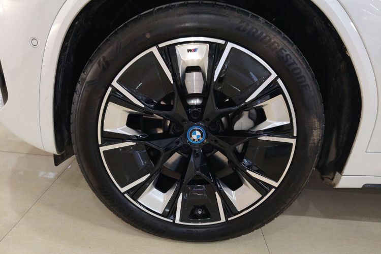 宝马iX3 2024款 创领型车身外观6001