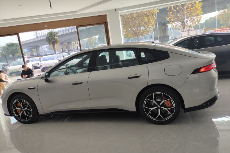 长安启源A06 2026款 240激光Ultra车身外观4