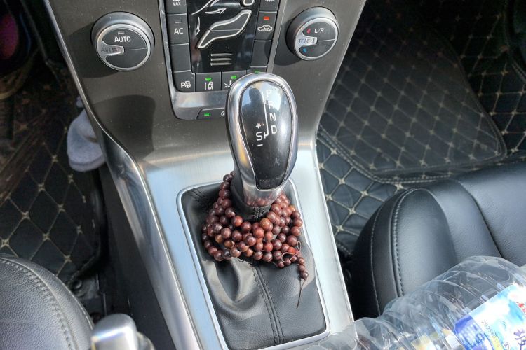 沃尔沃V40 2014款 2.0T 智雅版局部细节18