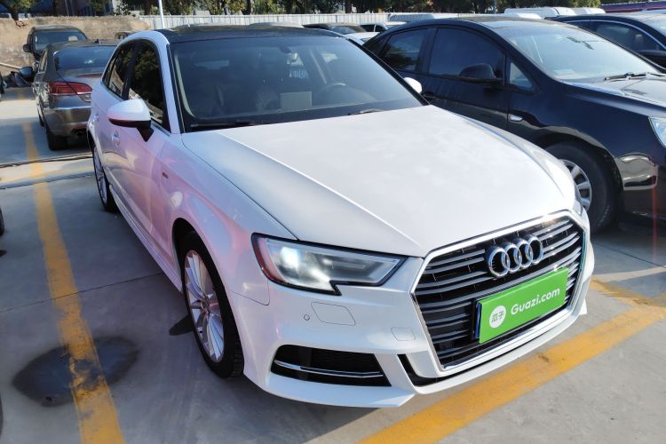 奥迪A3 2017款 Sportback 35 TFSI 时尚型车身外观6002