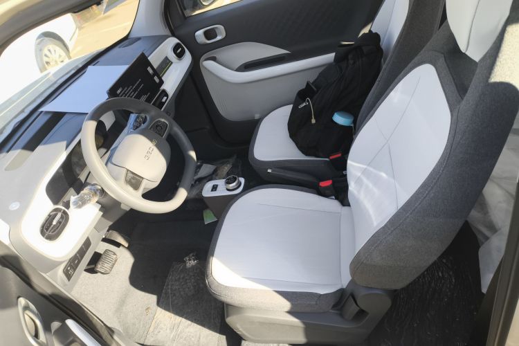 吉利银河 熊猫 2025款 210km 元气熊中控内饰19