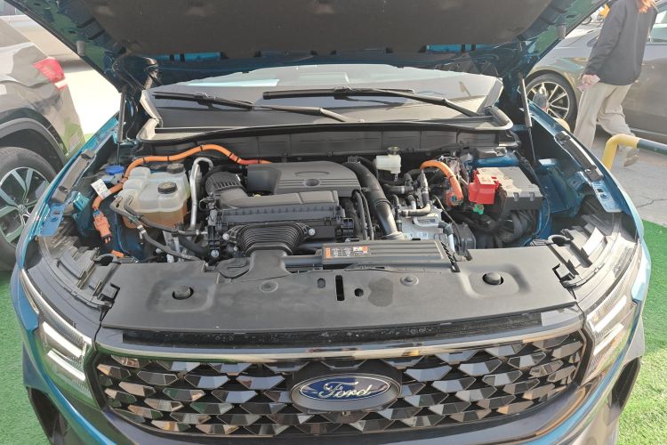 福特 2023款 锐界L 2.0T EcoBoost E混动四驱七座 STLine机舱底盘24