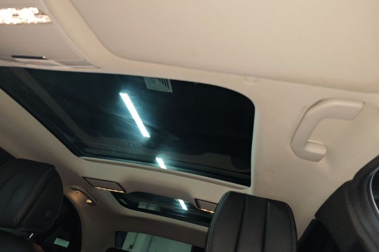 奔驰C级 2021款 C 260 L 运动版中控内饰22